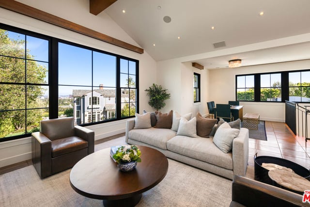 1676 Alta Mura Road, Pacific Palisades, CA 90272 — photo 37 of 47