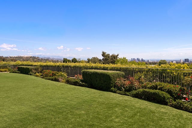 1676 Alta Mura Road, Pacific Palisades, CA 90272 — photo 46 of 47
