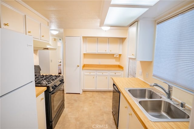 720 W Santa Maria Space 14, Santa Paula, CA 93060 — photo 11 of 31