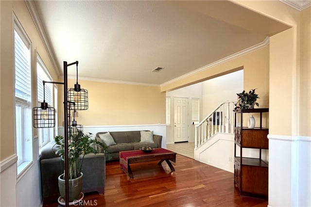 28410 Agajanian, Saugus, CA 91390 — photo 12 of 36