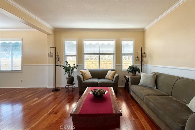 28410 Agajanian, Saugus, CA 91390 — photo 14 of 36
