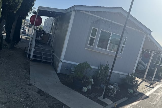 19850 E Arrow C2, Covina, CA 91724 — photo 4 of 6