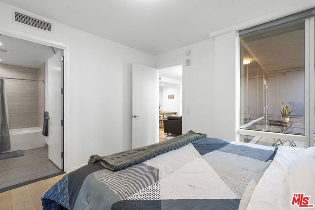 877 Francisco Street 1116, Los Angeles, CA 90017 — photo 18 of 41