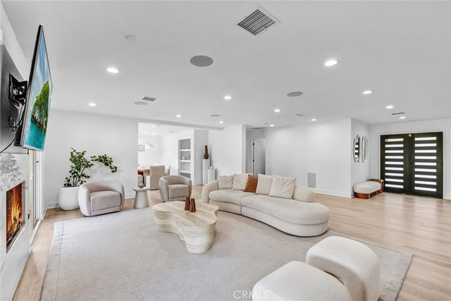 23245 Gonzales Drive, Woodland Hills, CA 91367 — photo 11 of 46
