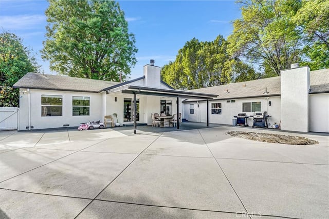 23245 Gonzales Drive, Woodland Hills, CA 91367 — photo 44 of 46