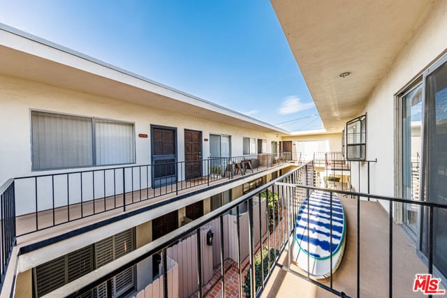 1522 S Centinela Avenue 210, Los Angeles, CA 90025 — photo 5 of 29