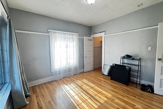 2129 W 30th, Los Angeles, CA 90018 — photo 15 of 37