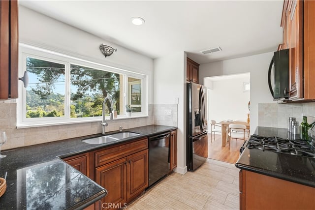 3408 Troy, Los Angeles, CA 90068 — photo 12 of 33