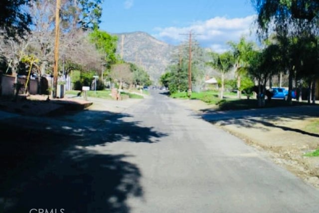 13877 Astoria, Sylmar, CA 91342 — photo 7 of 8