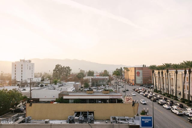 124 W Colorado Street 404, Glendale, CA 91204 — photo 51 of 53