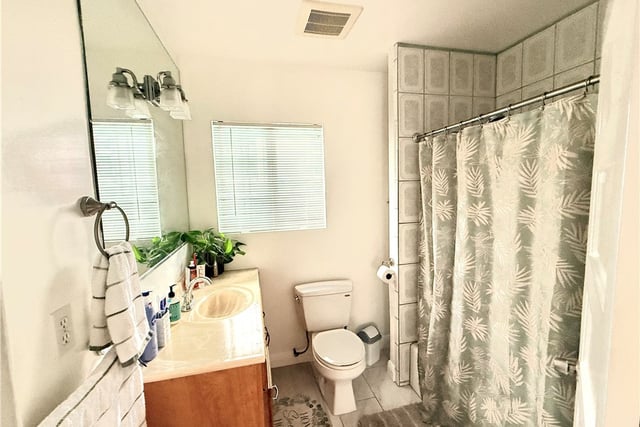 2656 Cimarron Street, Los Angeles, CA 90018 — photo 11 of 20