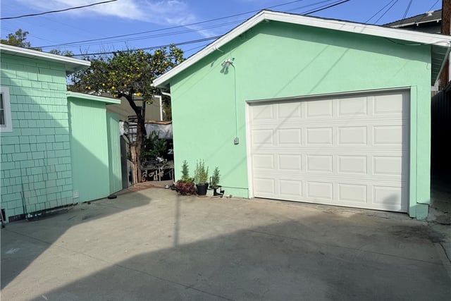 2656 Cimarron Street, Los Angeles, CA 90018 — photo 7 of 20