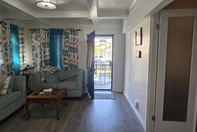 1612 W 55th Street, Los Angeles, CA 90062 — photo 6 of 14