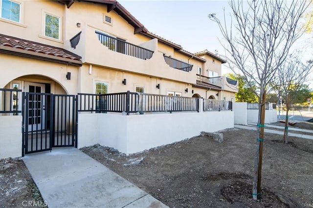 5526 E Los Angeles Avenue 2, Simi Valley, CA 93063 — photo 6 of 48