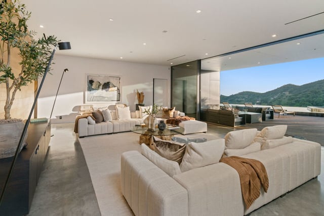 2341 Gloaming Way, Beverly Hills, CA 90210 — photo 14 of 61