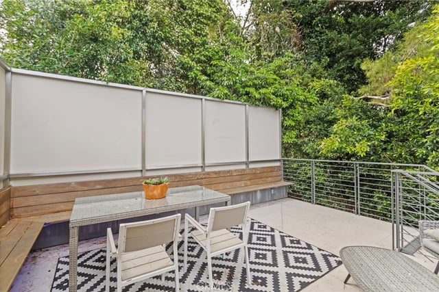 15641 Meadowgate, Encino, CA 91436 — photo 44 of 47