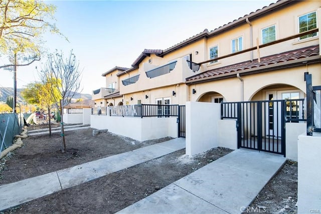5526 E Los Angeles Avenue 4, Simi Valley, CA 93063 — photo 3 of 48