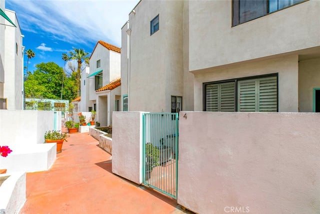 1340 Glenwood Road 4, Glendale, CA 91201 — photo 8 of 49