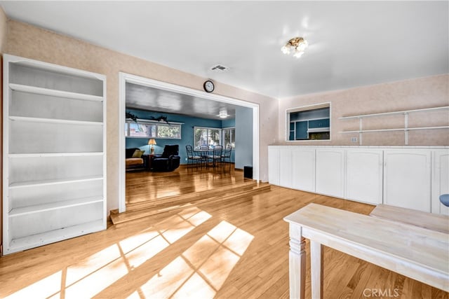5906 Colbath, Valley Glen, CA 91401 — photo 11 of 25