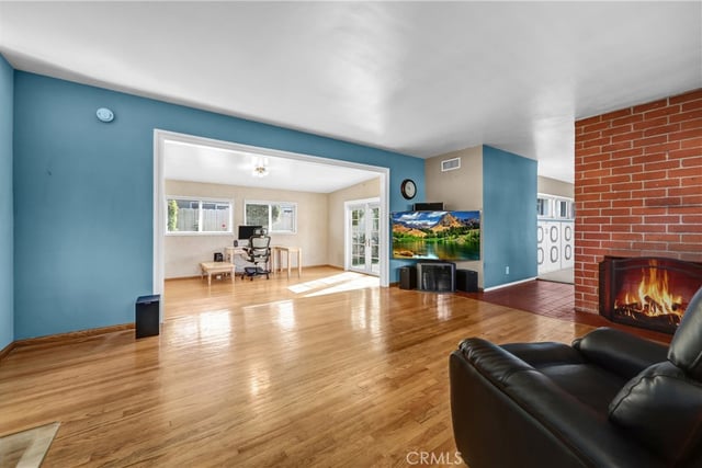 5906 Colbath, Valley Glen, CA 91401 — photo 7 of 25
