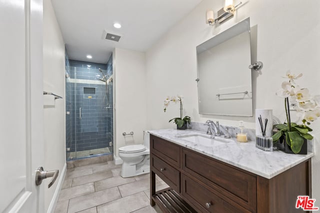 3804 Vista Linda Drive, Encino, CA 91316 — photo 7 of 19