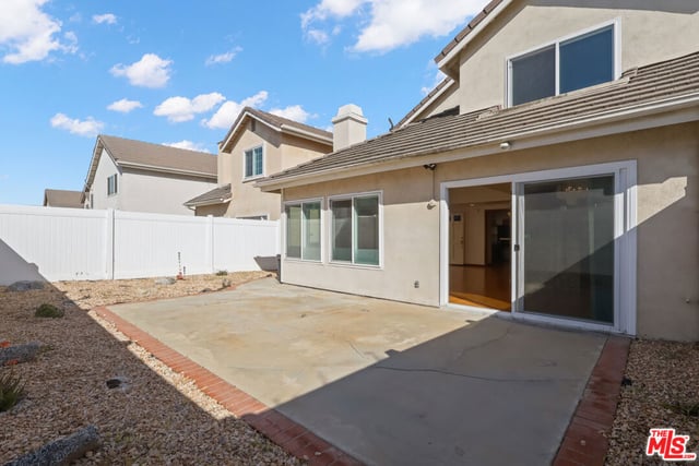 8821 Penridge Place, Inglewood, CA 90305 — photo 15 of 39