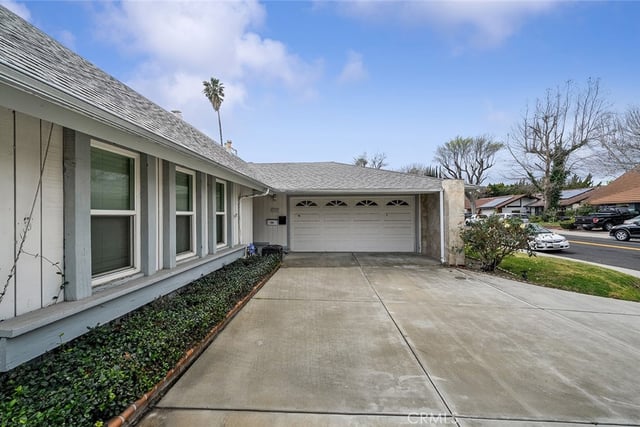 23850 Via Jacara, Valencia, CA 91355 — photo 3 of 44