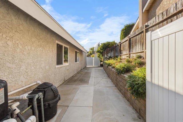 22945 Magnolia Glen Drive, Valencia, CA 91354 — photo 29 of 33