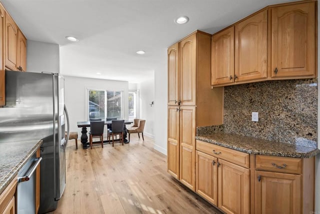 22945 Magnolia Glen Drive, Valencia, CA 91354 — photo 9 of 33