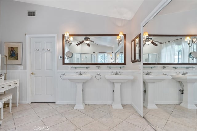 3818 Hayvenhurst Avenue, Encino, CA 91436 — photo 21 of 33