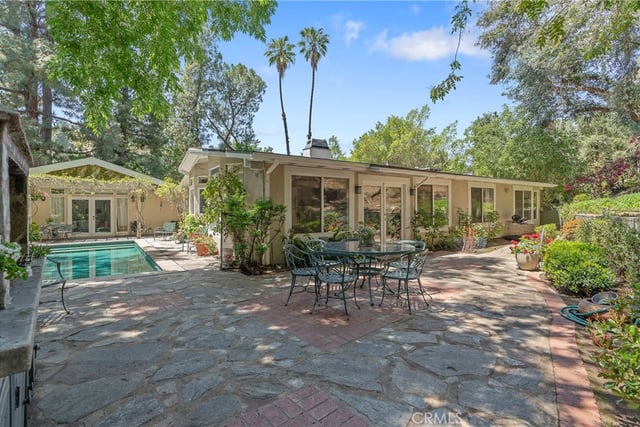 3818 Hayvenhurst Avenue, Encino, CA 91436 — photo 27 of 33