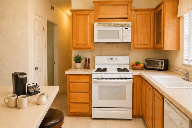 2550 Pacific Coast HWY 111, Torrance, CA 90505 — photo 25 of 36