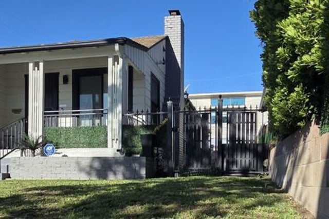 153 N Hanford Avenue, San Pedro, CA 90732 — photo 13 of 21