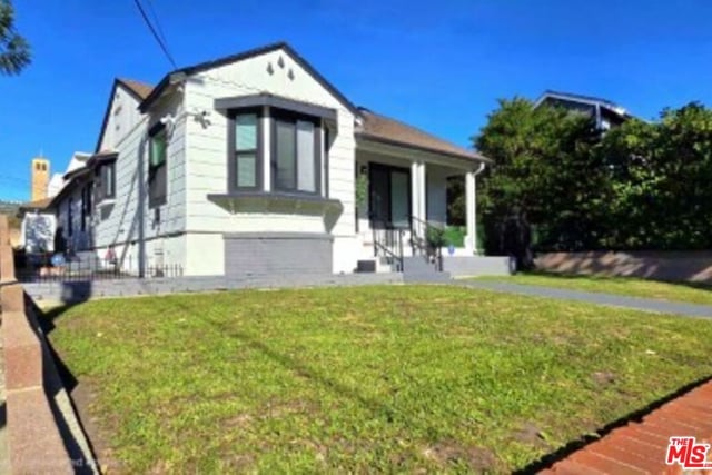 153 N Hanford Avenue, San Pedro, CA 90732 — photo 14 of 21