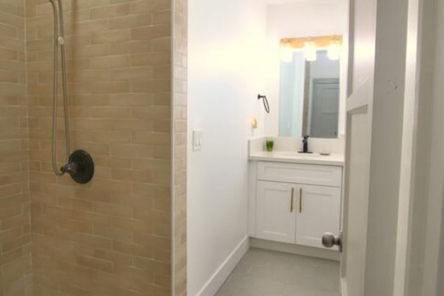 153 N Hanford Avenue, San Pedro, CA 90732 — photo 6 of 21