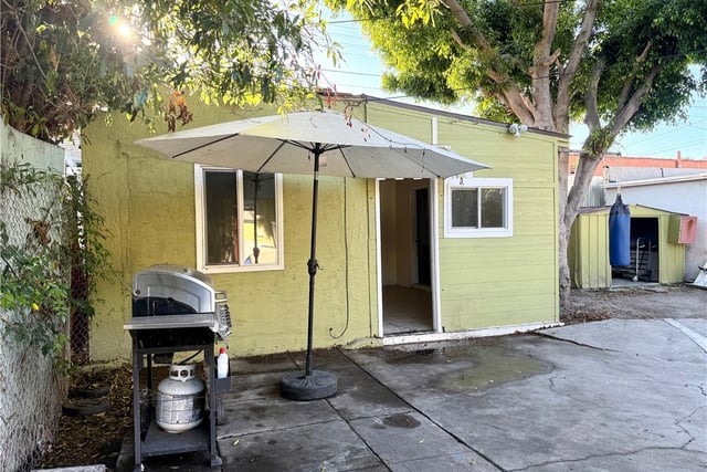 3005 11th Avenue, Los Angeles, CA 90018 — photo 26 of 32