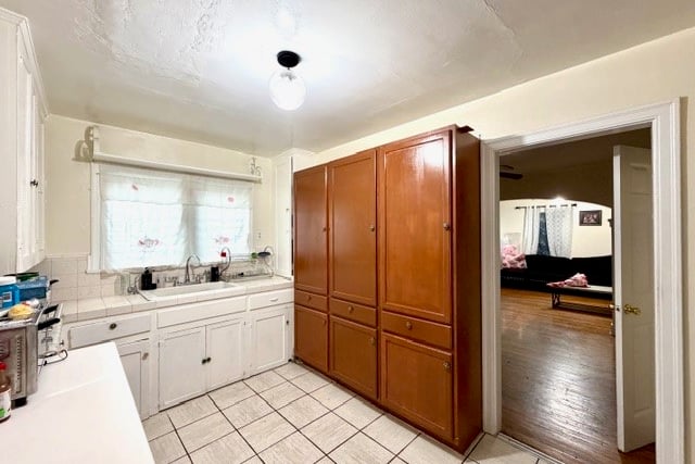 3005 11th Avenue, Los Angeles, CA 90018 — photo 9 of 32