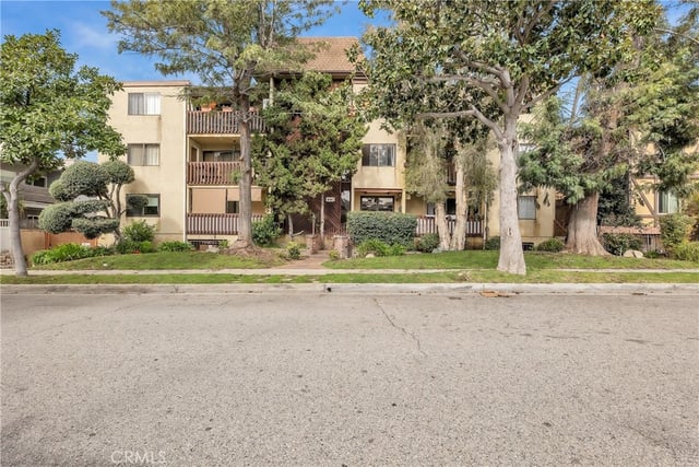 445 Ivy 204, Glendale, CA 91204 — photo 5 of 21