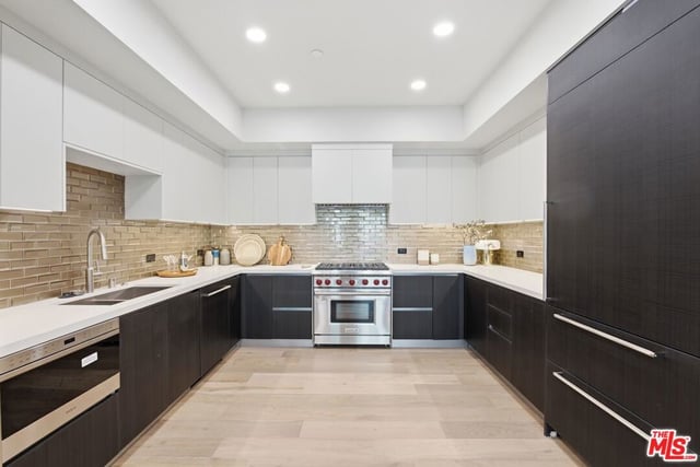 505 S Barrington Avenue 104, Los Angeles, CA 90049 — photo 8 of 55