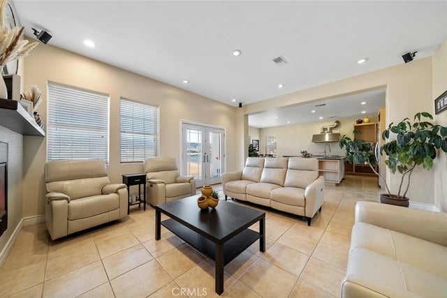 5040 E Avenue T8, Palmdale, CA 93552 — photo 15 of 67