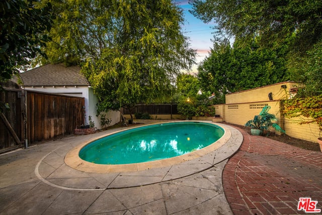 10435 Whipple Street, Toluca Lake, CA 91602 — photo 19 of 30