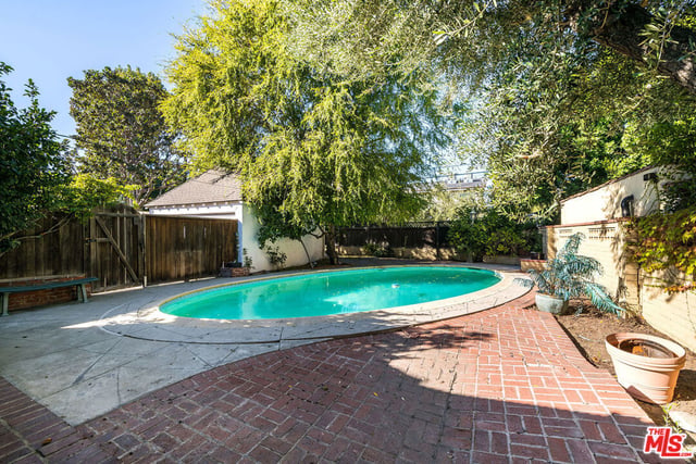 10435 Whipple Street, Toluca Lake, CA 91602 — photo 20 of 30