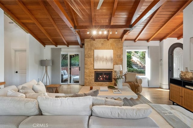 3310 Bennett Drive, Los Angeles, CA 90068 — photo 7 of 41
