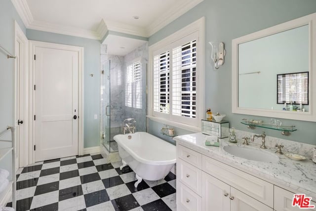 1667 Amalfi Drive, Pacific Palisades, CA 90272 — photo 27 of 42