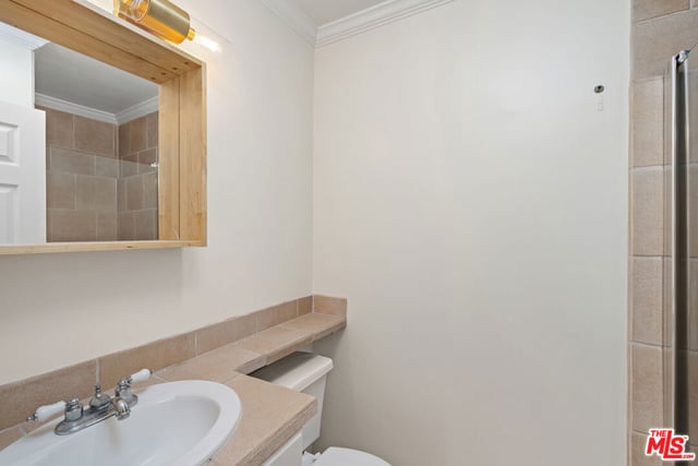 625 N Flores Street 304, West Hollywood, CA 90048 — photo 13 of 21