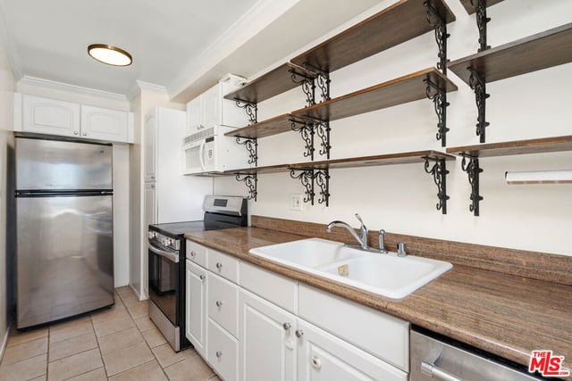 625 N Flores Street 304, West Hollywood, CA 90048 — photo 9 of 21