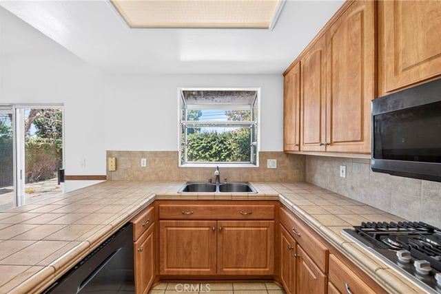 22330 Meyler Street 3, Torrance, CA 90502 — photo 10 of 29