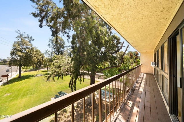 5300 E Atherton Street 2F, Long Beach, CA 90815 — photo 9 of 18
