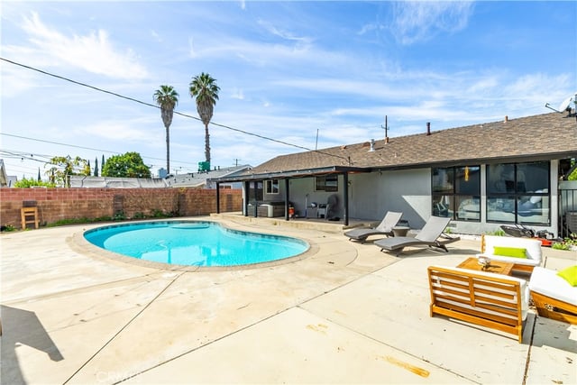 7702 De Soto, Canoga Park, CA 91304 — photo 34 of 41