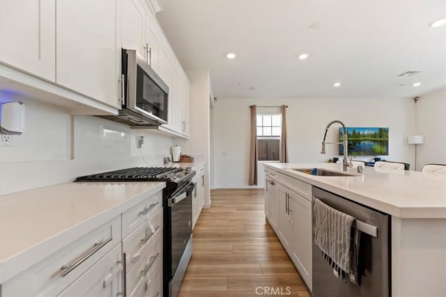 20911 Jennings Way, Newhall, CA 91321 — photo 15 of 50
